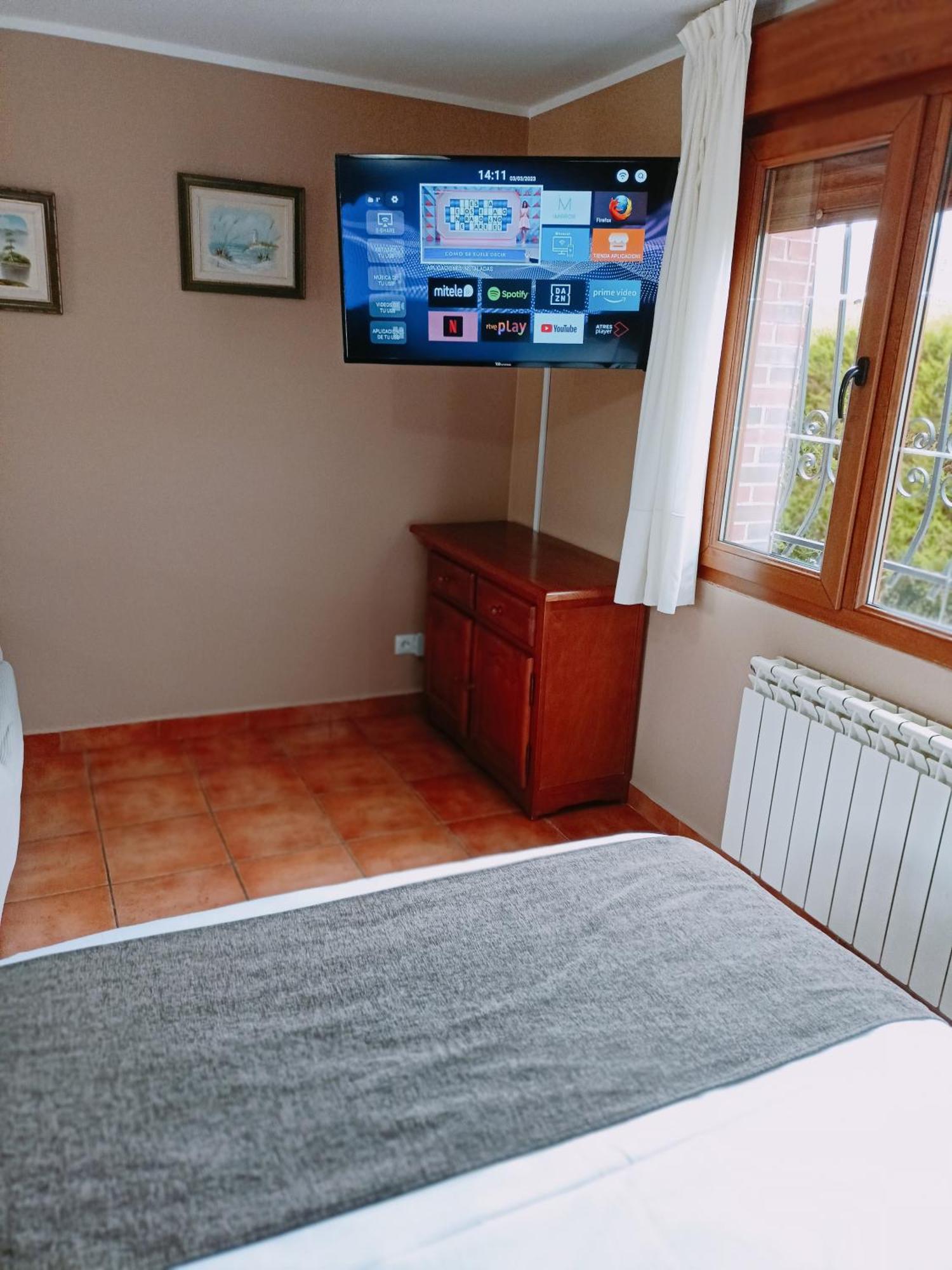 Apartamentos El Castaneu Corao Exteriör bild